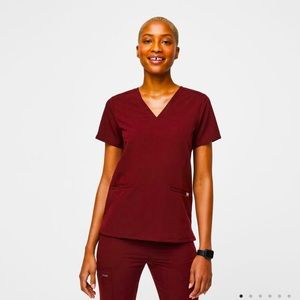 Figs Burgundy Casma 3-Pocket Scrub Top